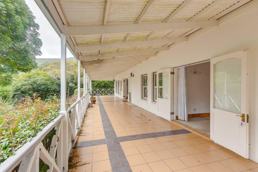 5 Bedroom Property for Sale in Belvidere Estate Western Cape